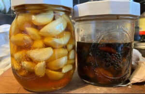 El ajo, la miel y el clavo de olor son tres ingredientes naturales que se han utilizado durante siglos en la medicina tradicional
